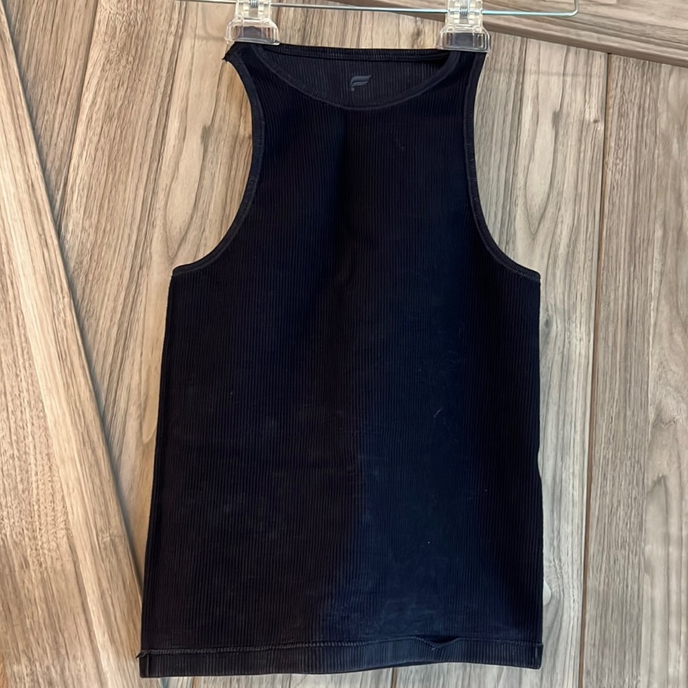 Like new work out tank